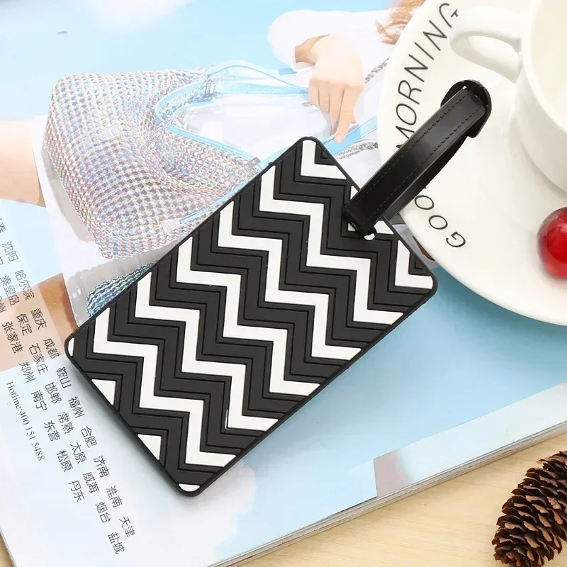Étiquettes de bagage géométriq - Men'S Accessories Holder avis et prix